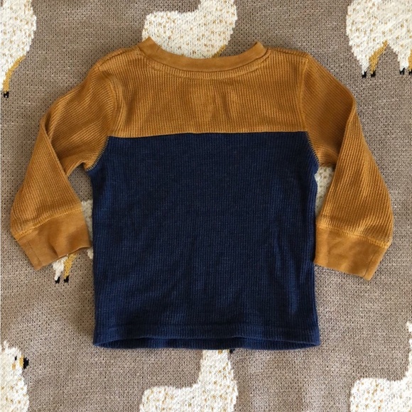 SOLD!! Cat & Jack 12M Boy Outfit - Picture 5 of 6